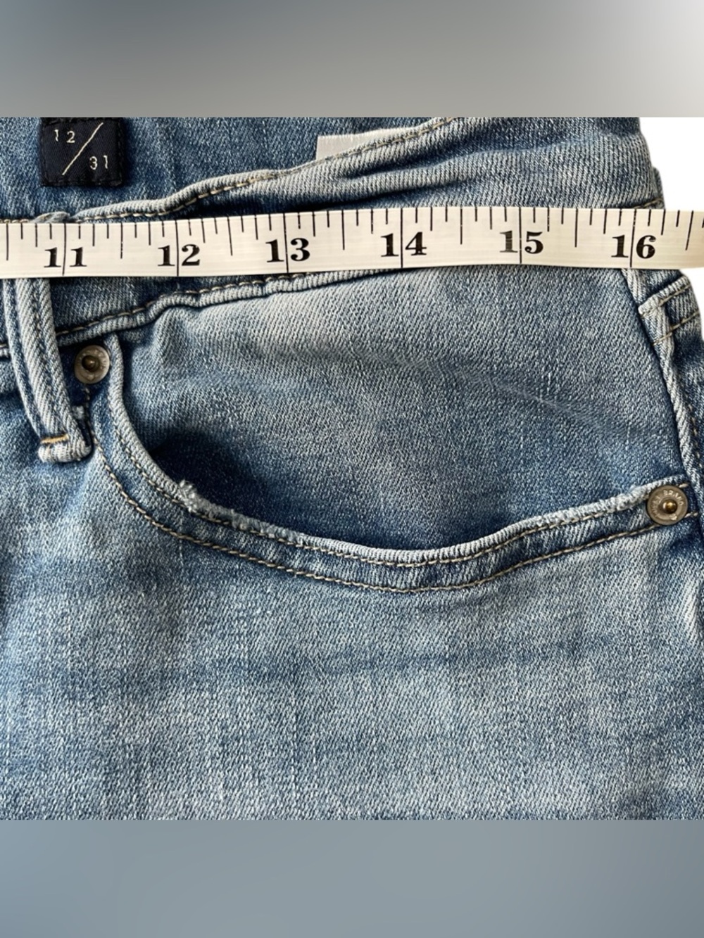 Lucky Brand Women's Size 12 Midi Rise Straight Leg Jeans Light Blue - Picture 7 of 16